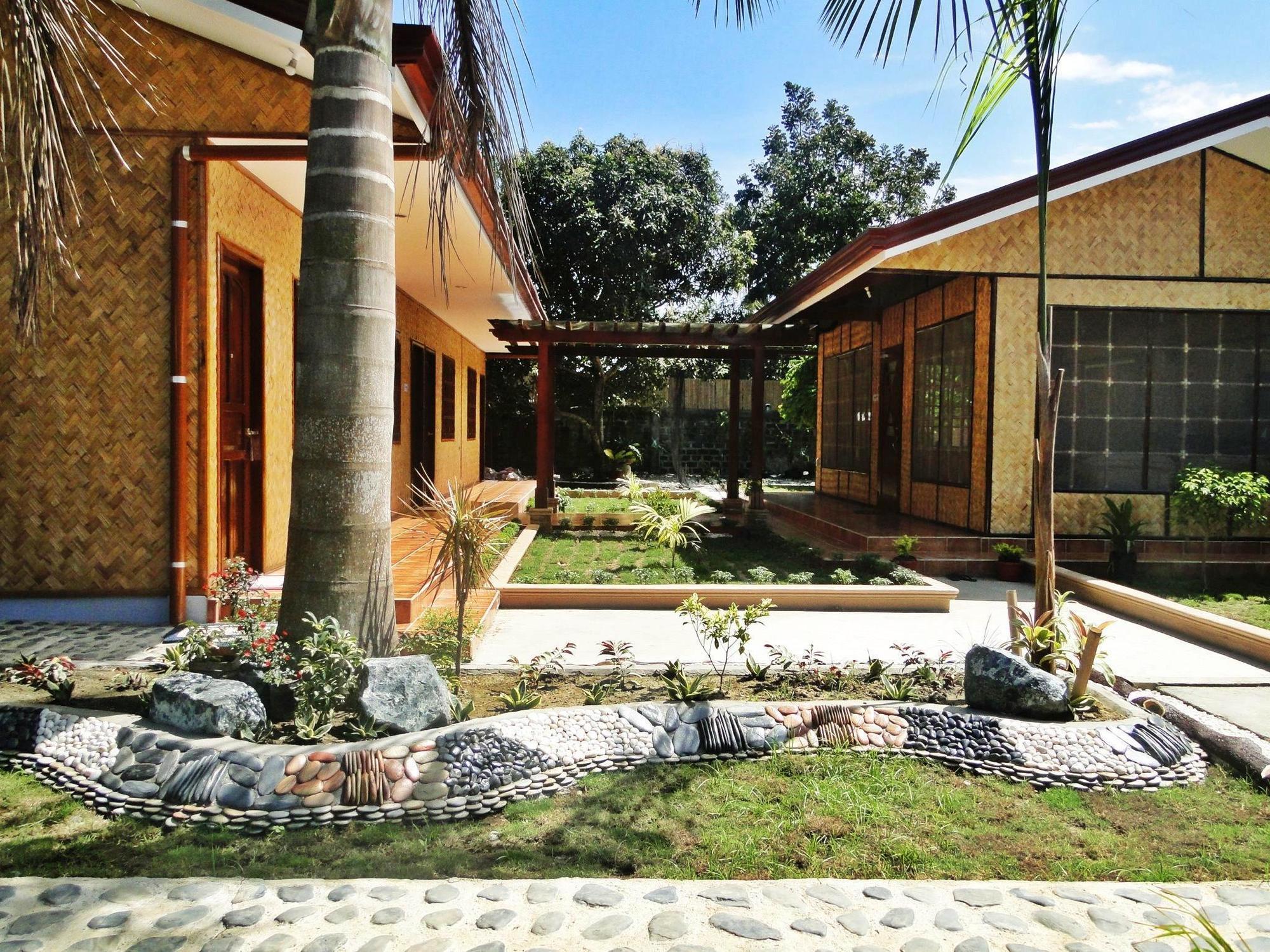 Susan'S Place Bed And Breakfast Puerto Princesa Exterior photo